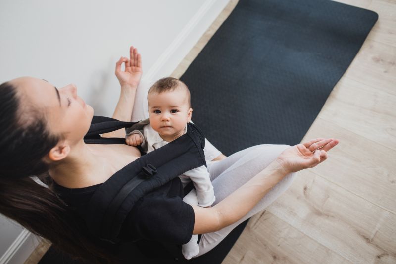 sport-mit-baby-in-der-trage